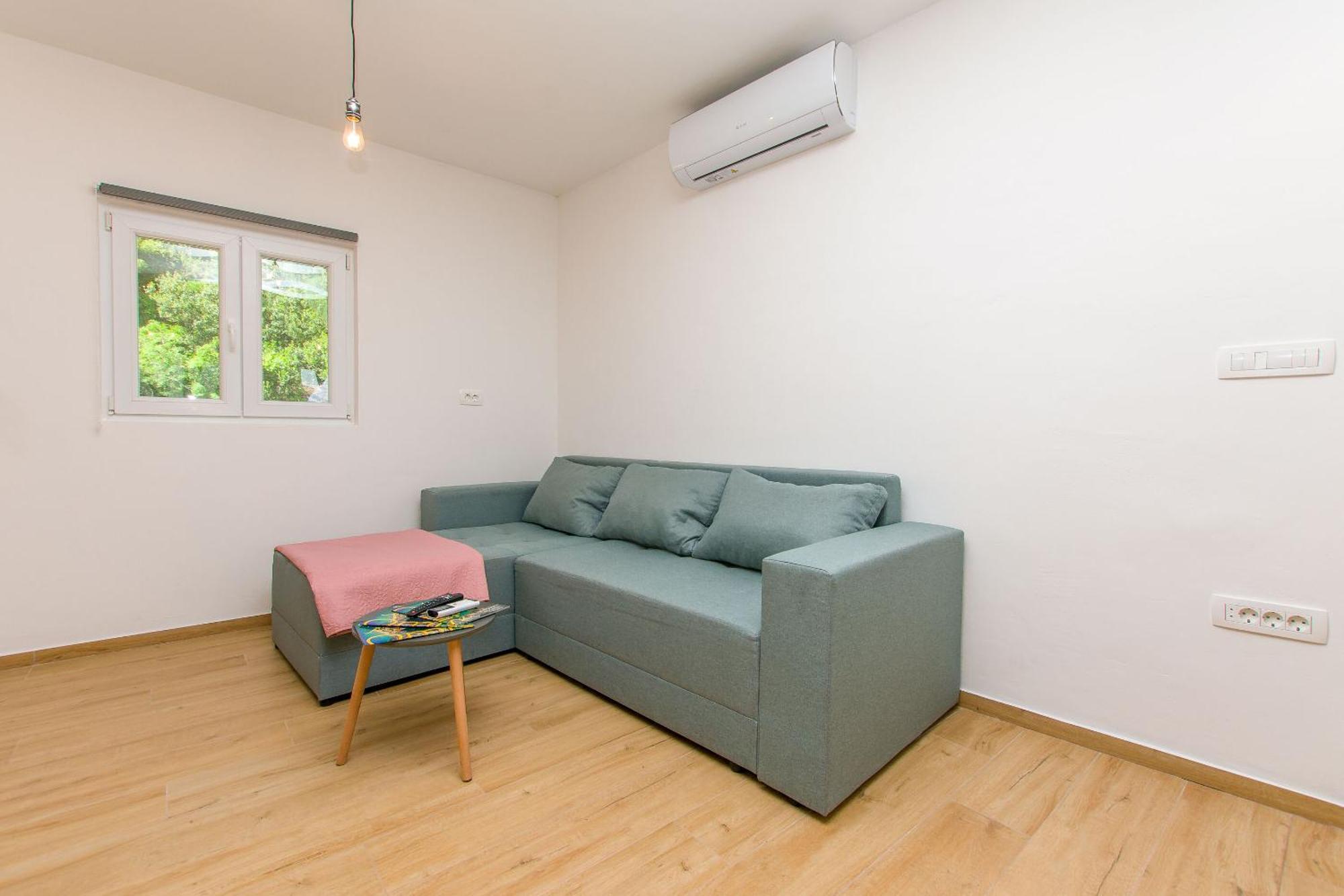 Apartment Petea 오미스 외부 사진
